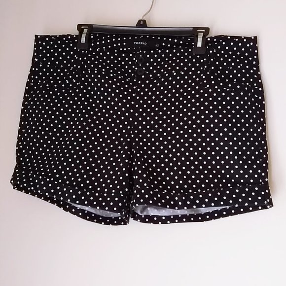 torrid Pants - torrid Polka Dot Shorts - Size 18